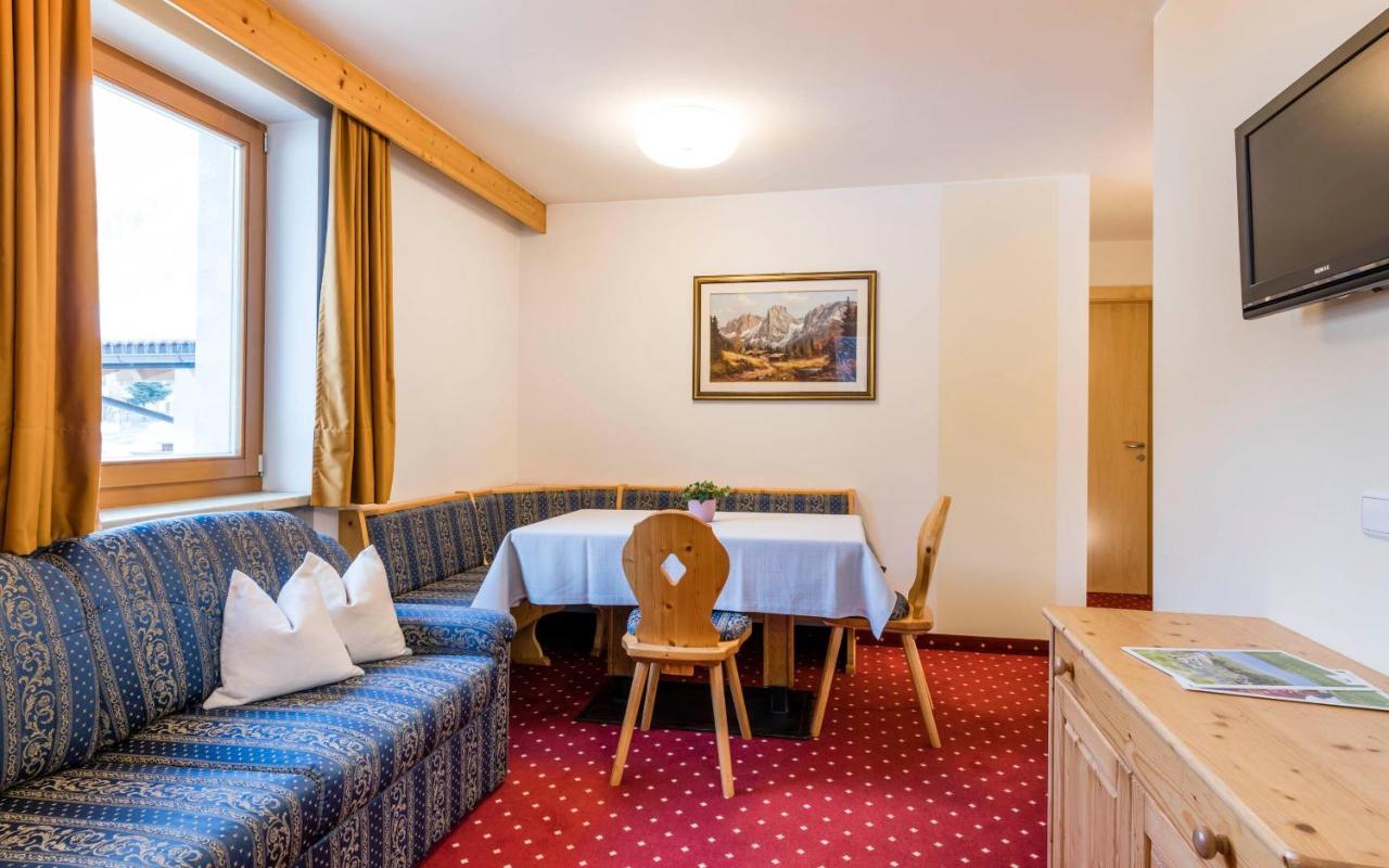 B&B Hotel Alpenrose Rooms & Apartments Valles Exterior foto